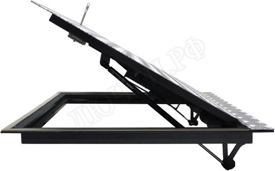 Уличный люк Дворник Уголок, алюминиевый рифленый лист 600*2000 Уличный люк Дворник Уголок, алюминиевый рифленый лист 600*2000