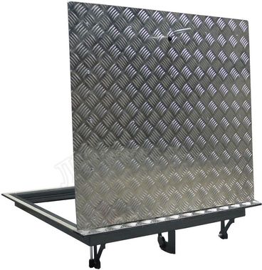 Уличный люк Дворник Уголок, алюминиевый рифленый лист 600*2000 Уличный люк Дворник Уголок, алюминиевый рифленый лист 600*2000