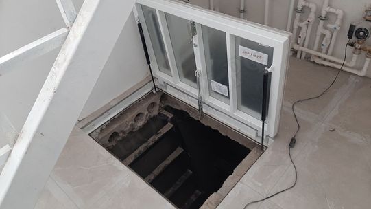 Напольный люк Самоподъемный Невидимка уголок 750*1750 Напольный люк Самоподъемный Невидимка уголок 750*1750