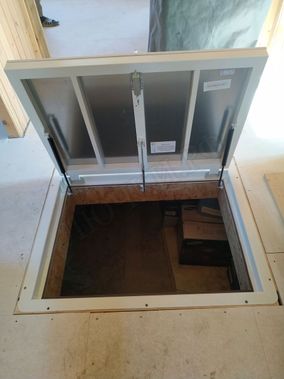 Напольный люк Самоподъемный Невидимка уголок 750*1750 Напольный люк Самоподъемный Невидимка уголок 750*1750